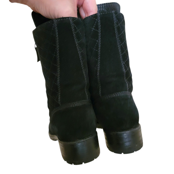 Chanel Quilted Suede CC Logo Combat Boots Black Moto Lace Up G29324 IT 37 6 6.5 - Picture 13 of 17